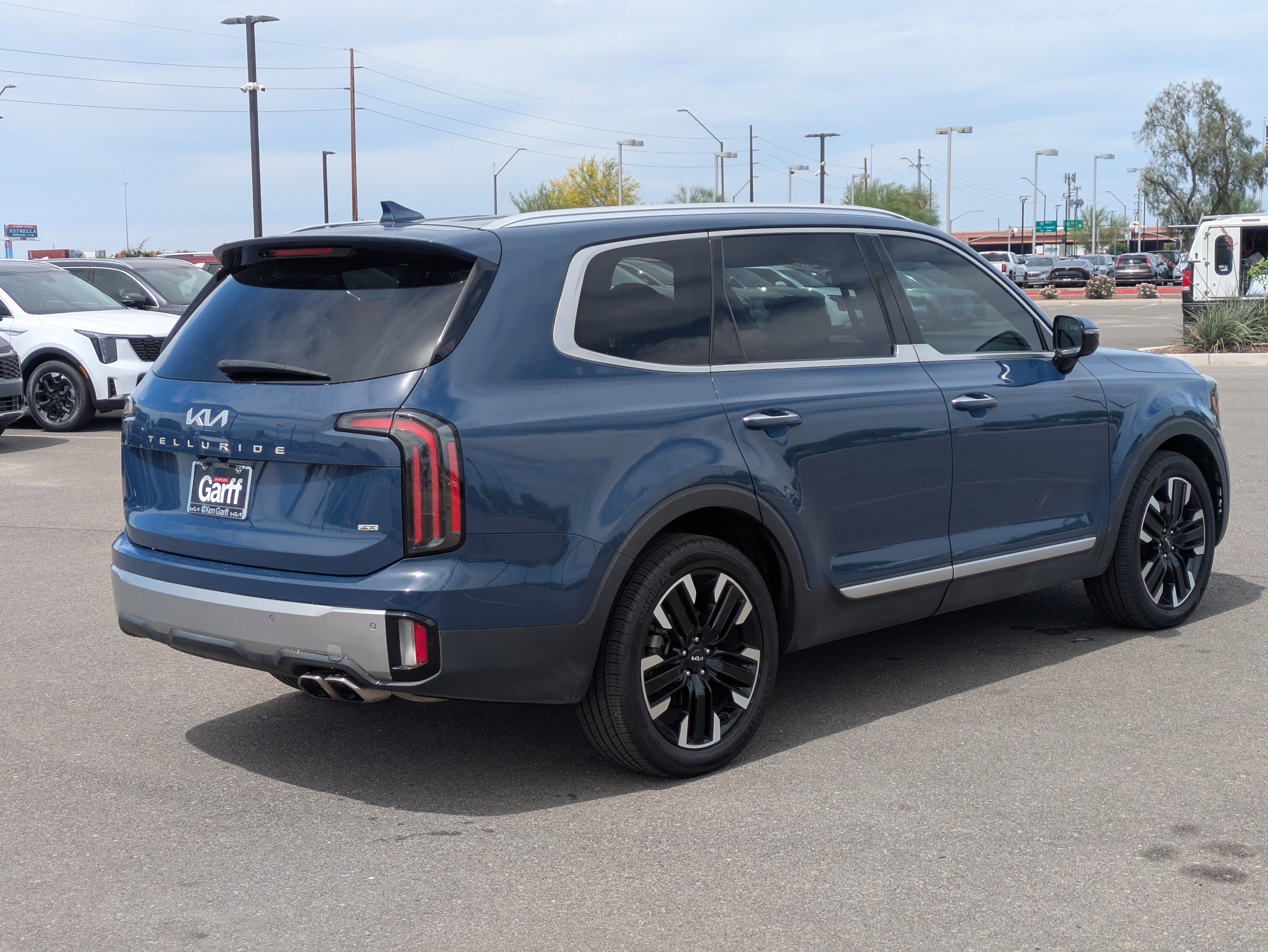 Used 2023 Kia Telluride SX Prestige image 5