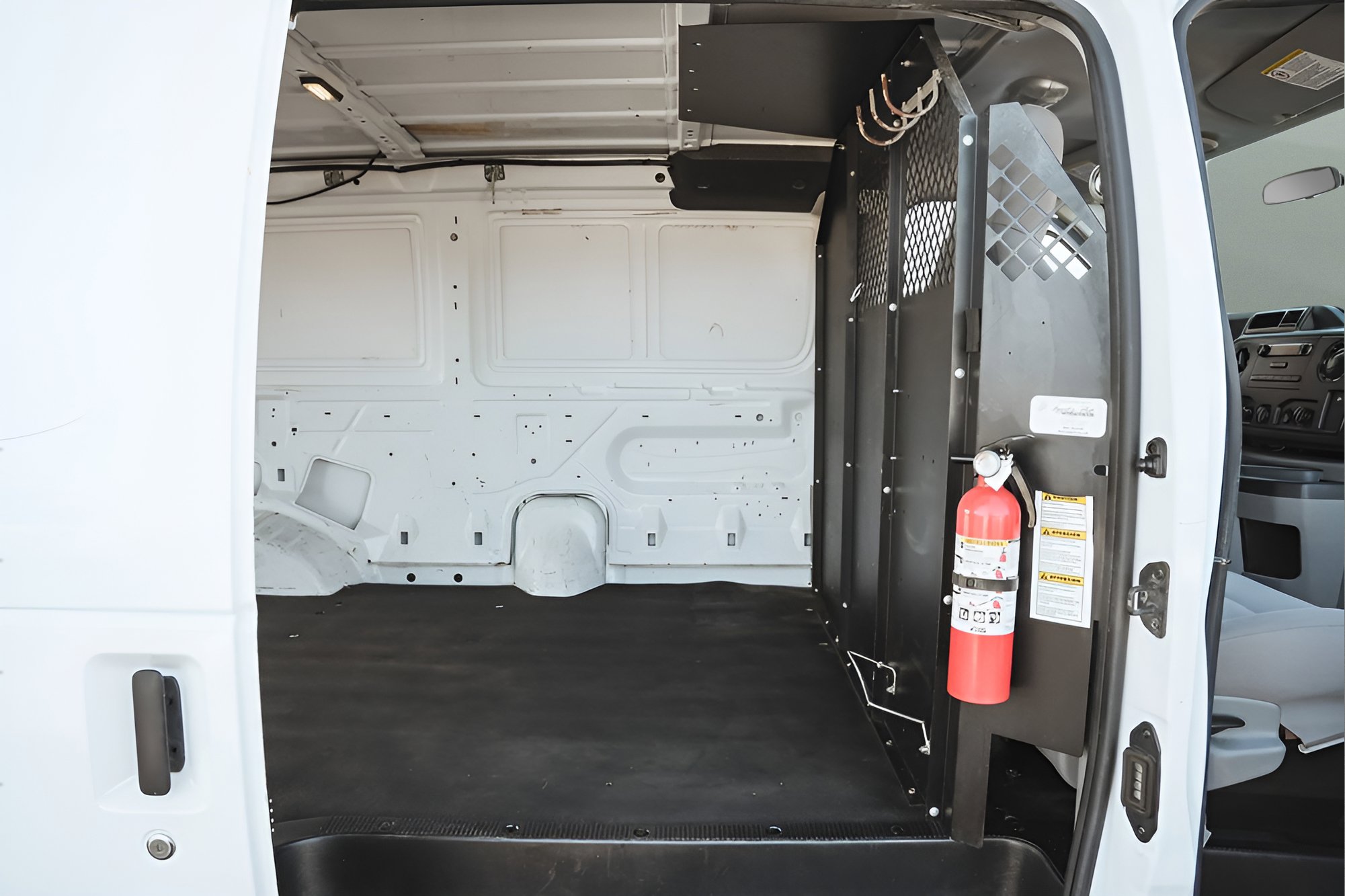 Used 2013 Ford E-150 and Econoline 150 w/ PWR Group image 9