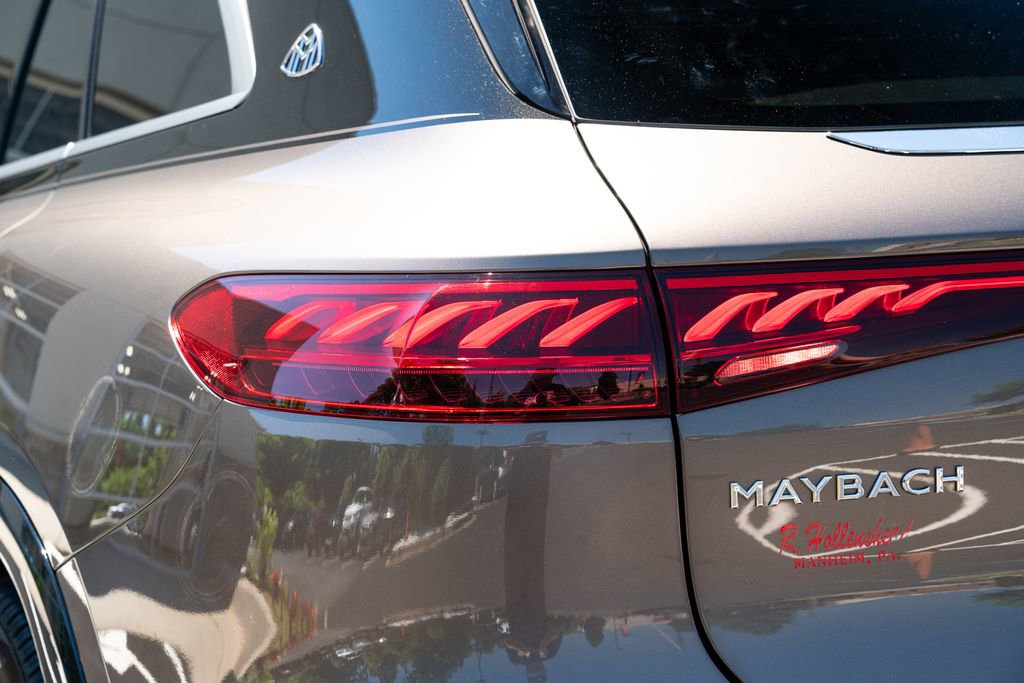 Used 2024 Mercedes-Benz Maybach EQS 680 4MATIC image 19