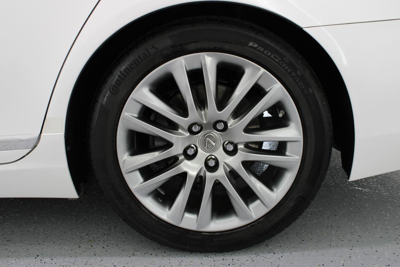 Used 2016 Lexus LS 460 w/ Comfort Package image 84