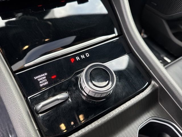 Used 2024 Jeep Grand Cherokee Limited w/ Luxury Tech Group II image 34