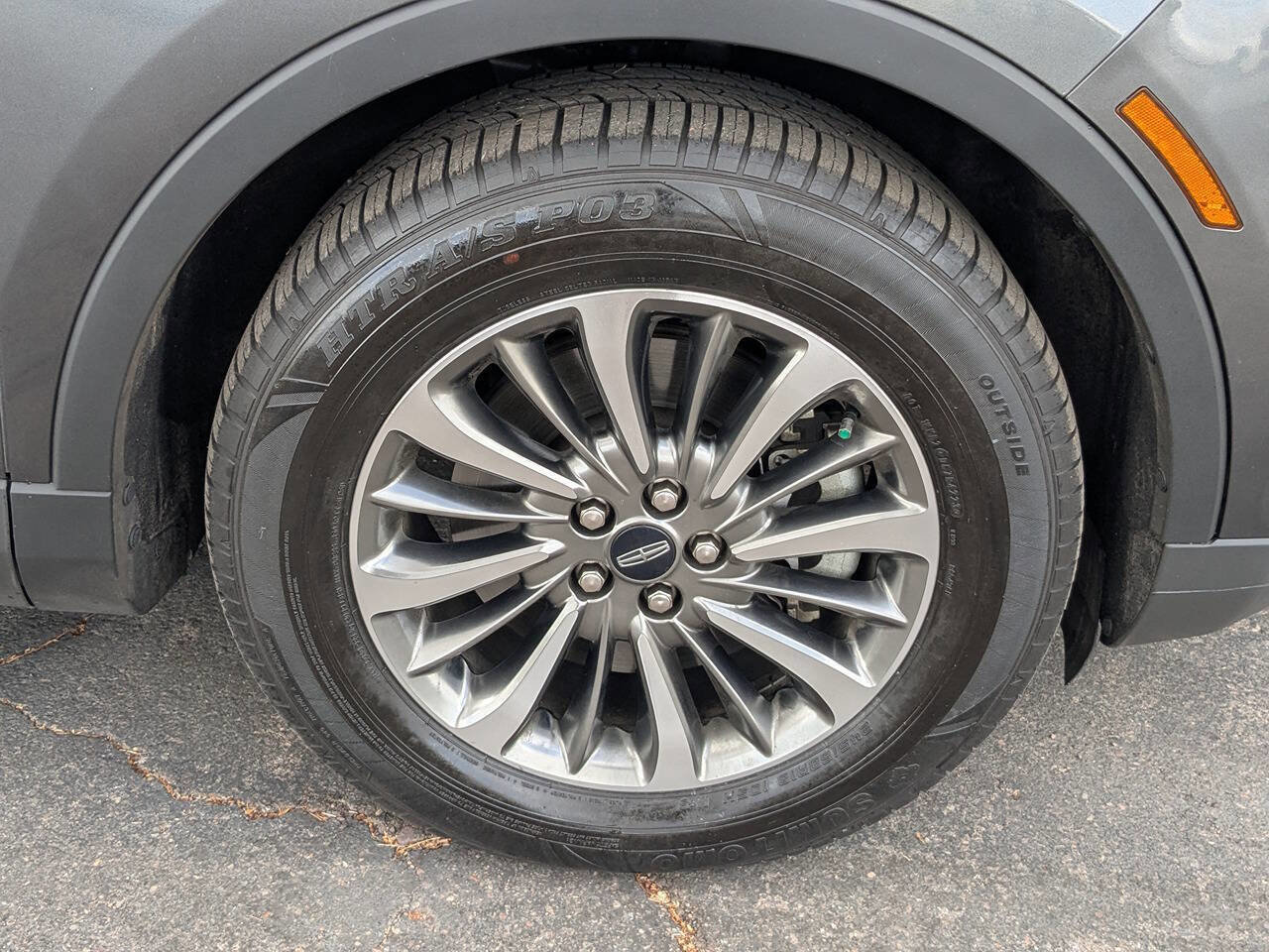 Used 2020 Lincoln Nautilus Reserve w/ Cargo Utility Package image 10