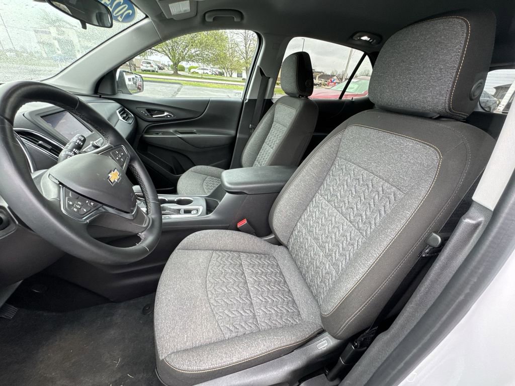 Used 2024 Chevrolet Equinox LT AWD/4WD image 11