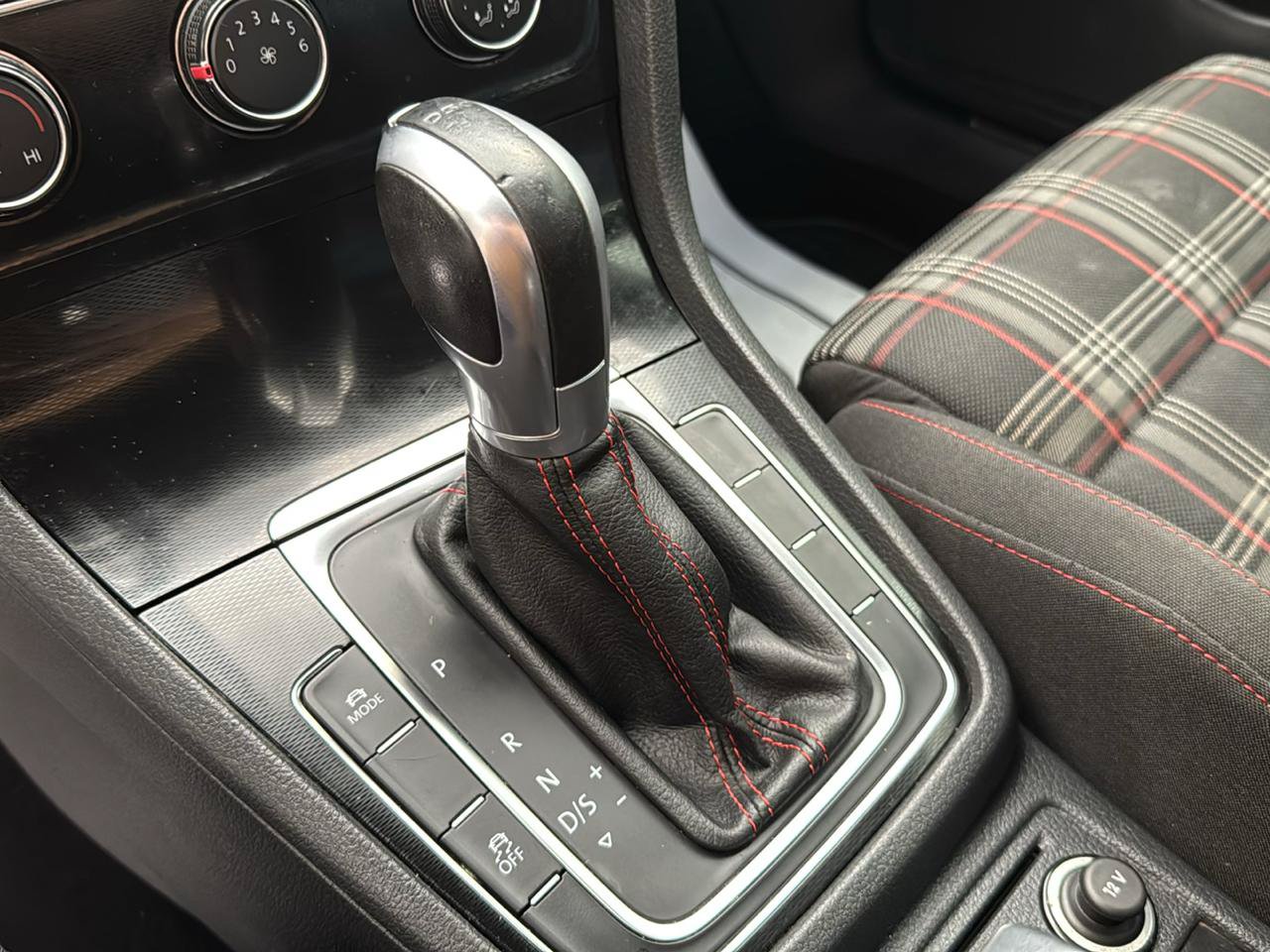 Used 2017 Volkswagen GTI S FWD image 15