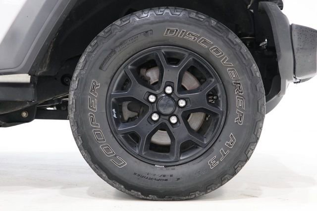 Used 2020 Jeep Wrangler Unlimited Sport image 9