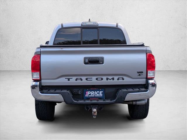 Used 2016 Toyota Tacoma SR5 w/ Towing Package image 7