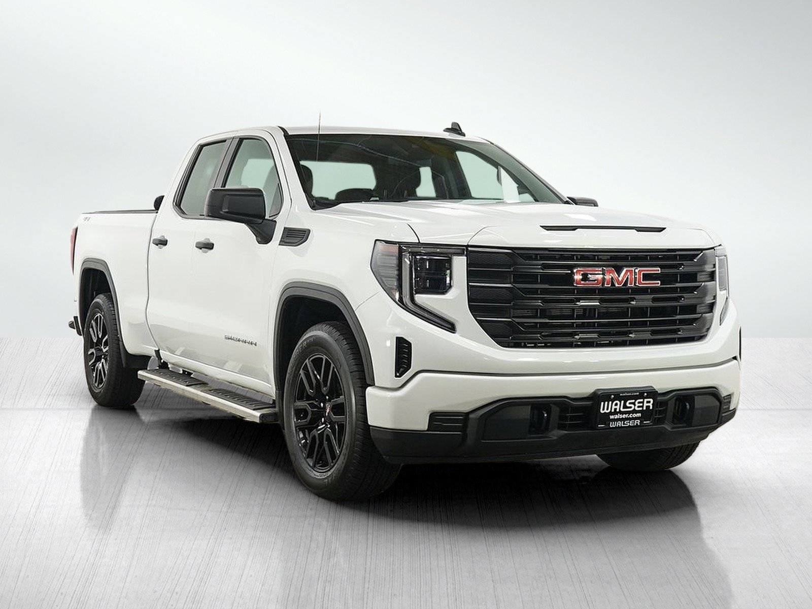 Used 2023 GMC Sierra 1500 Pro w/ Graphite Edition AWD/4WD image 9