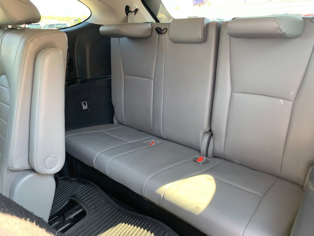 Used 2023 Toyota Highlander XLE FWD image 18