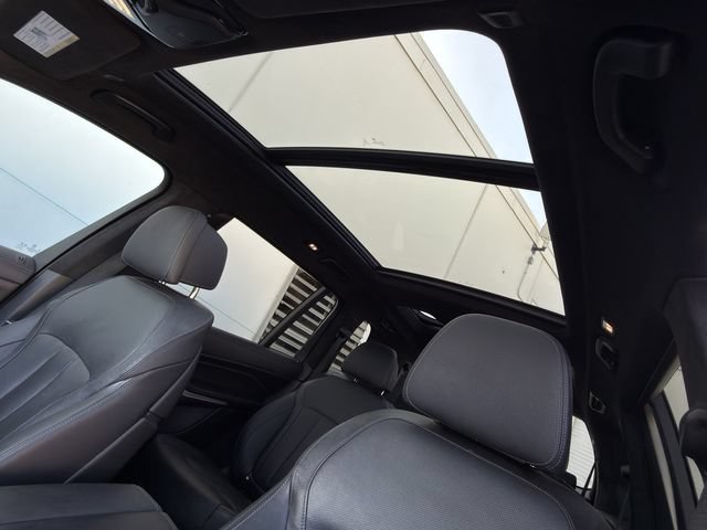 Used 2022 BMW X7 M50i AWD/4WD image 27