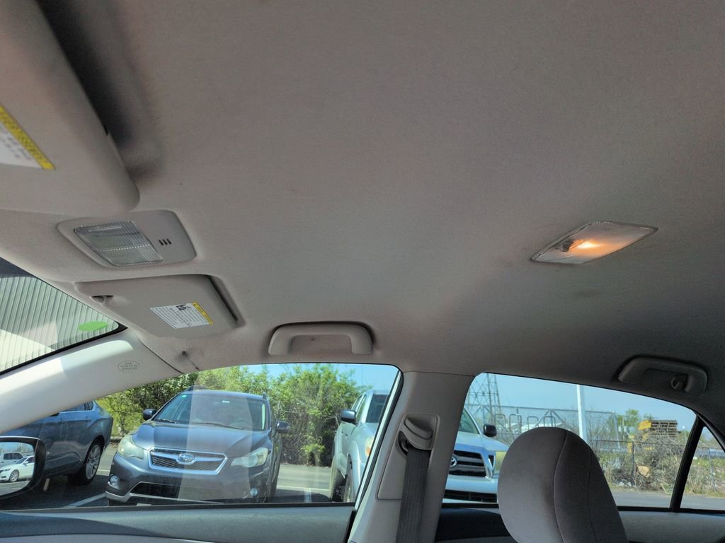 Used 2010 Toyota Corolla LE FWD image 21