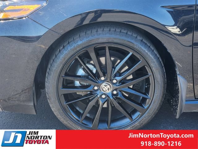 Used 2021 Toyota Camry XSE FWD image 13