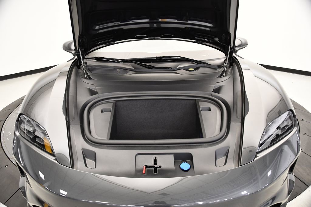 Used 2025 Porsche Taycan image 12