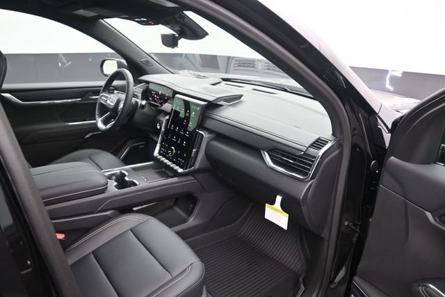 New 2027 GMC Acadia Elevation w/ Black Edition FWD image 31