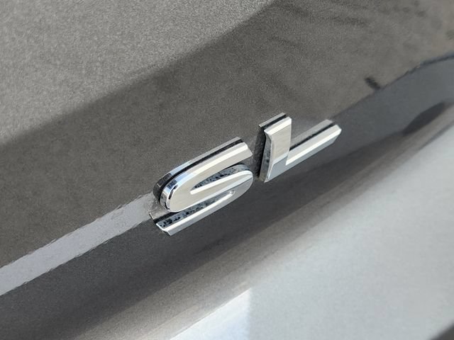 Used 2025 Nissan Pathfinder SL FWD image 10
