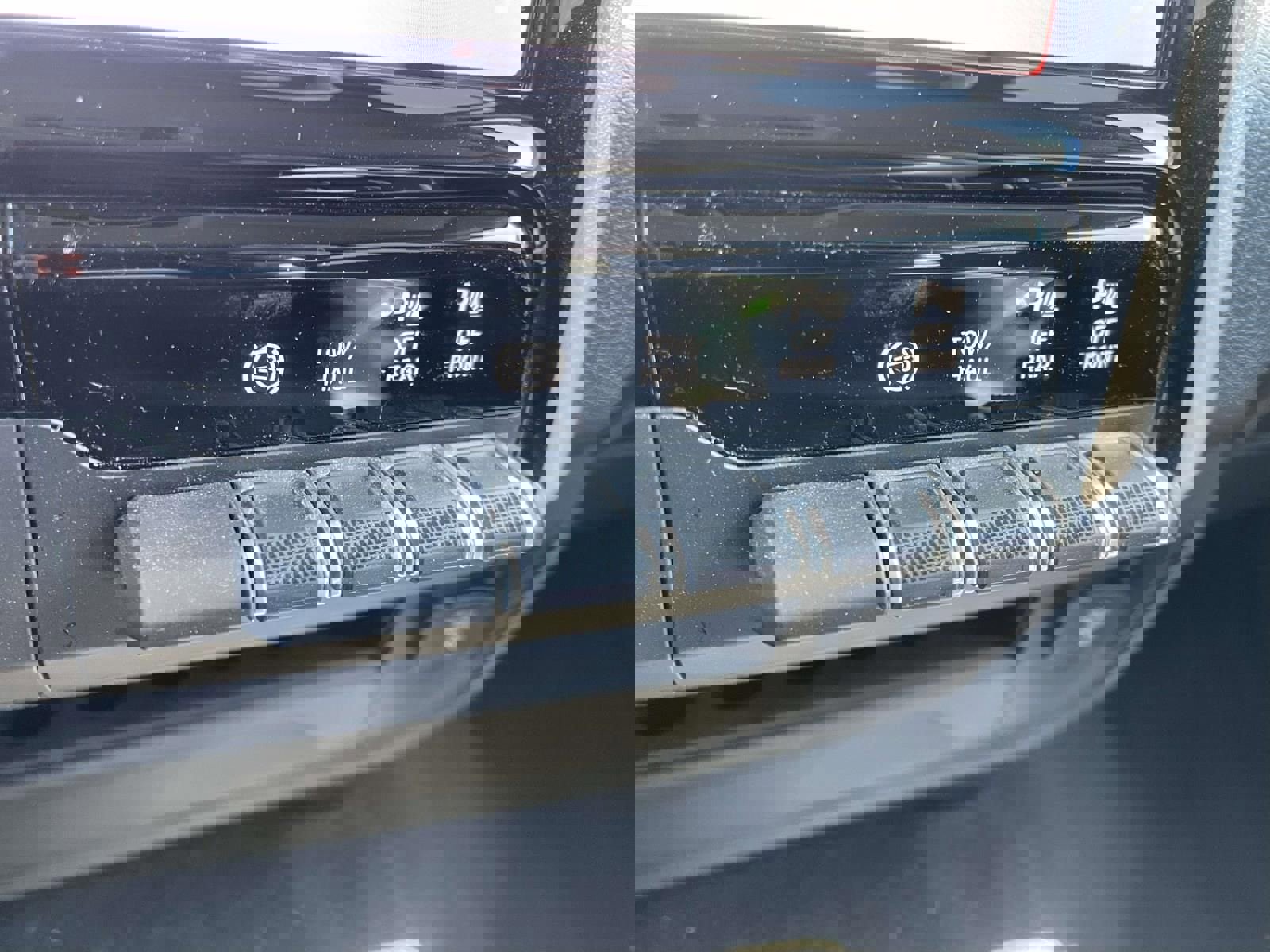 Used 2024 RAM 2500 Laramie w/ Safety Group image 17