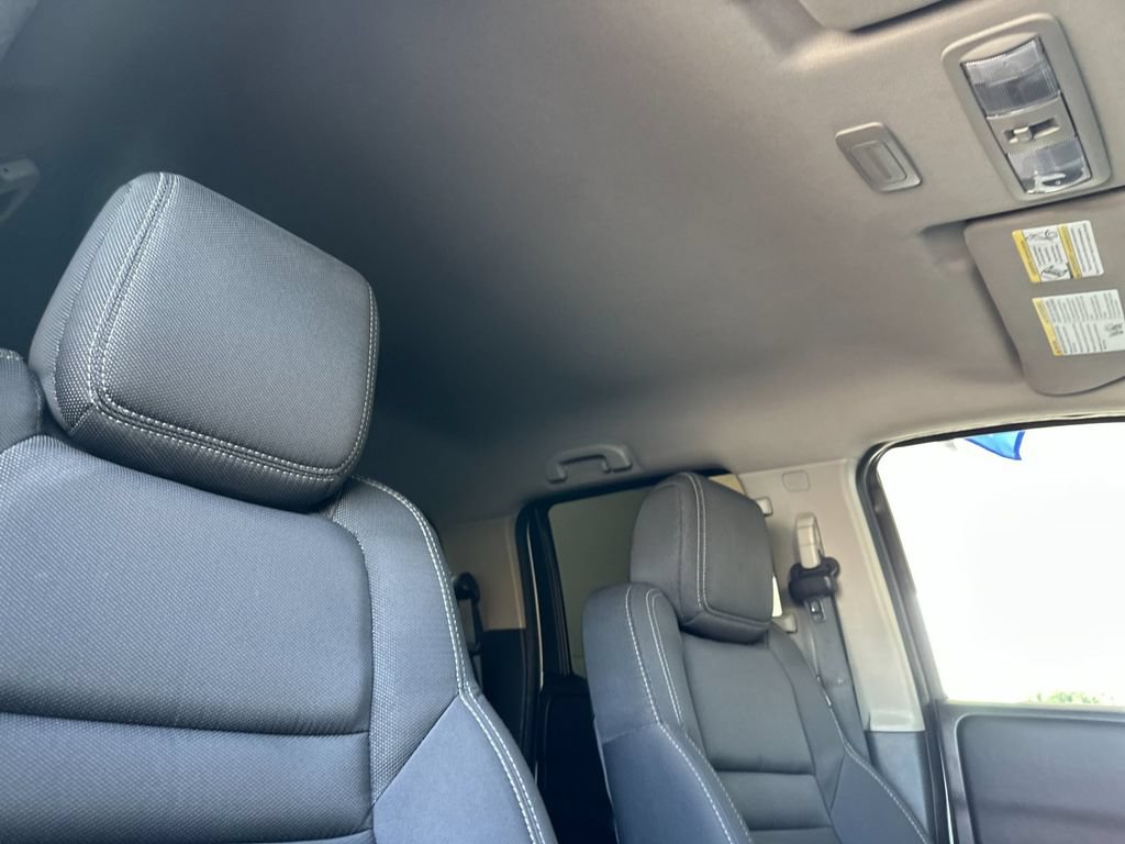 Used 2023 Nissan Frontier SV RWD image 15