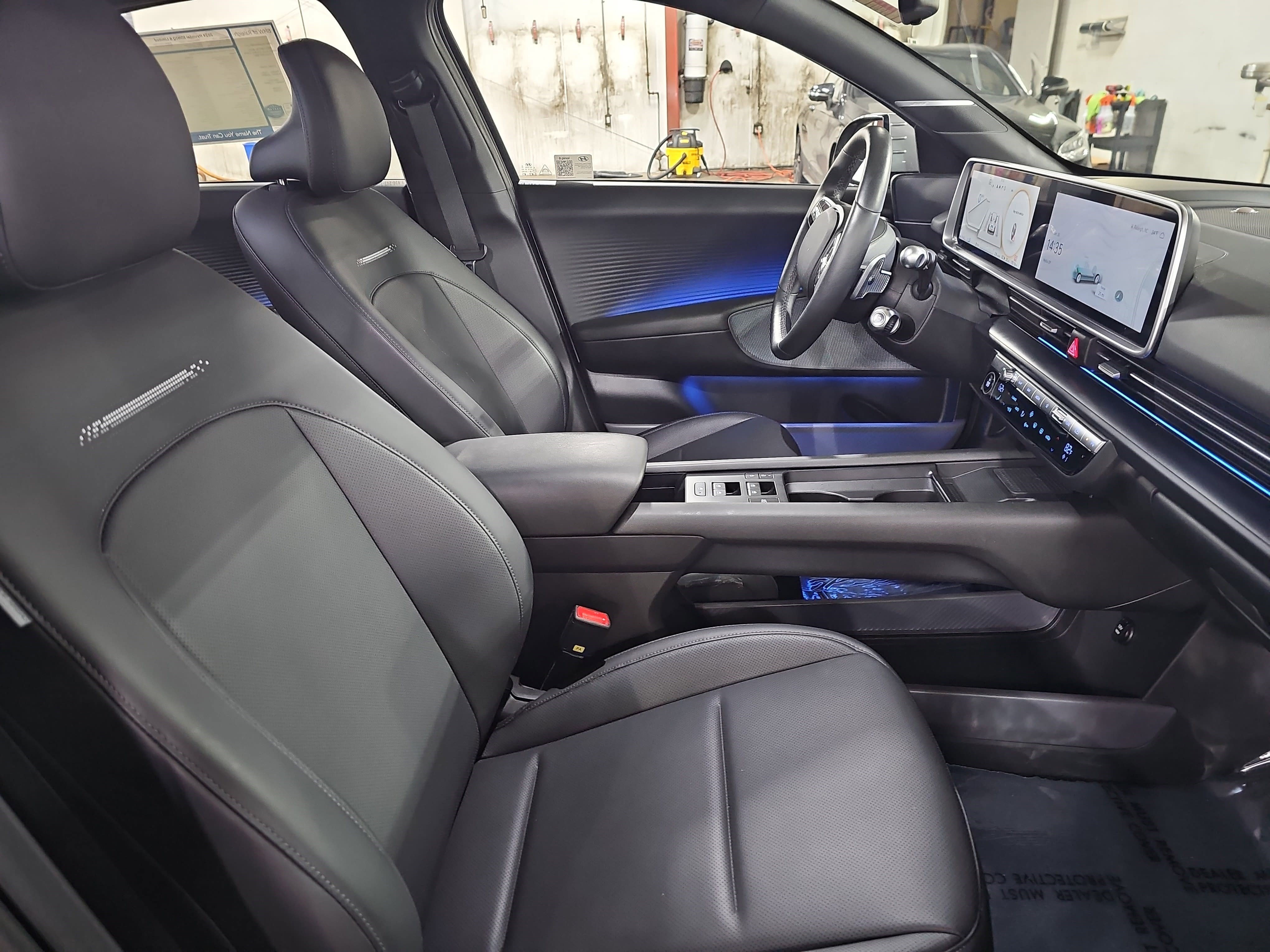 Used 2024 Hyundai Ioniq 6 Limited image 10