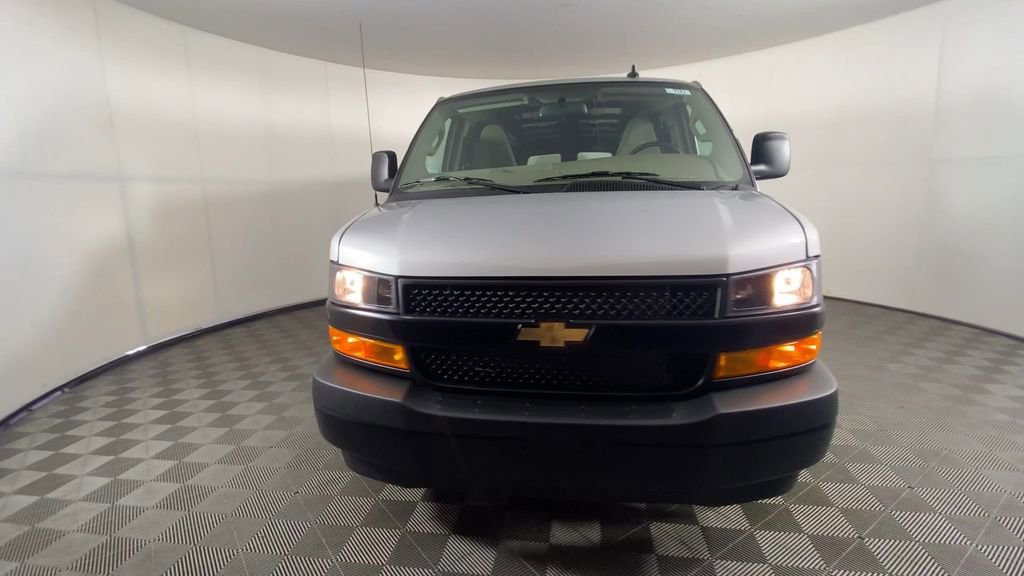New 2025 Chevrolet Express 2500 Extended image 4