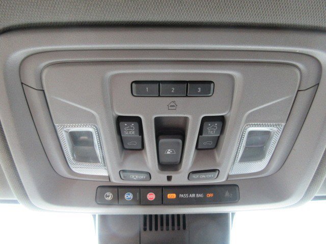 Used 2022 GMC Sierra 1500 Denali w/ Technology Package image 18
