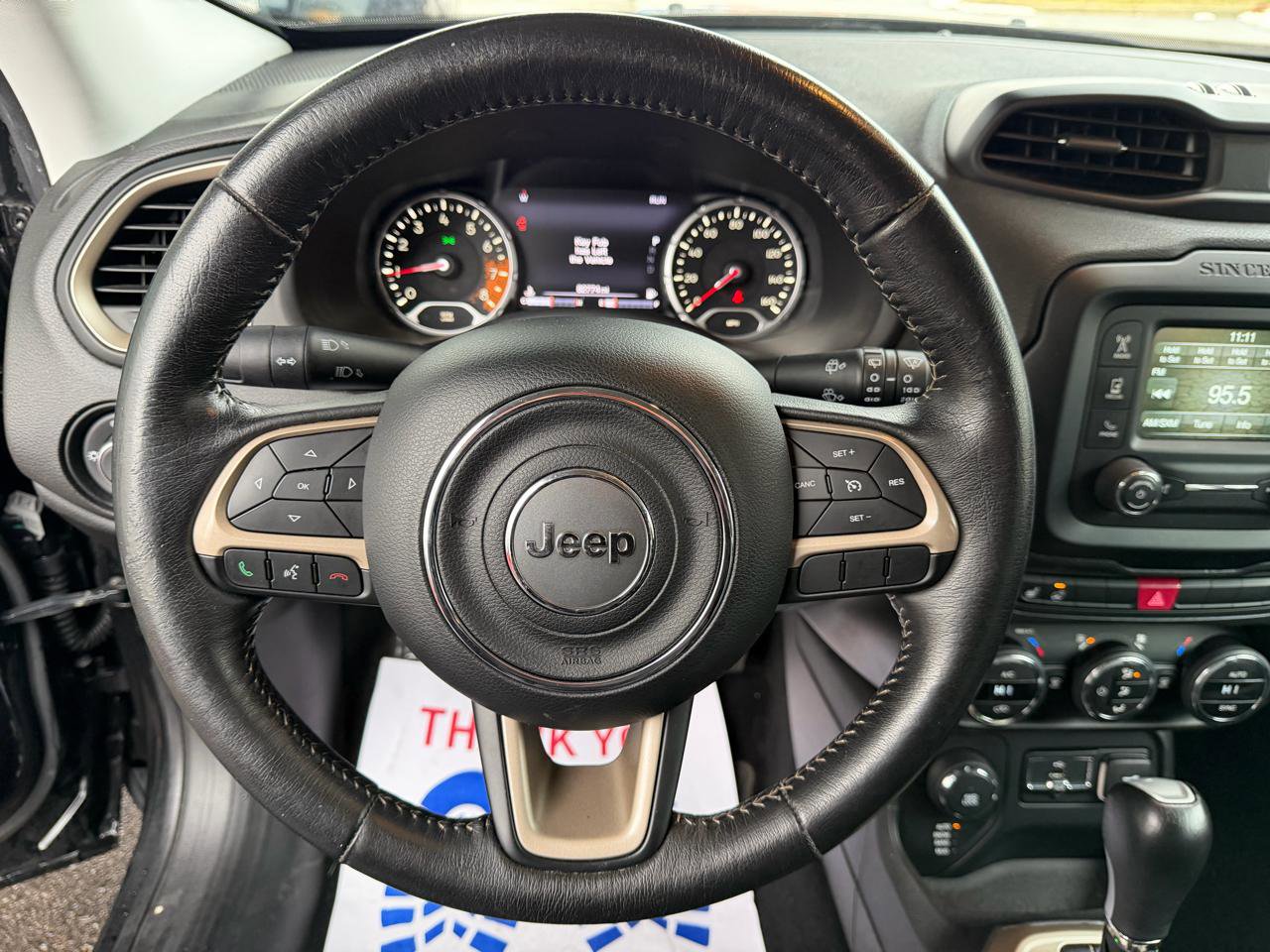 Used 2016 Jeep Renegade Limited image 10