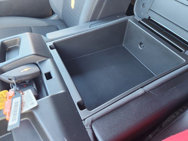 Used 2025 Chevrolet Silverado 2500 Custom w/ Custom Value Package image 40