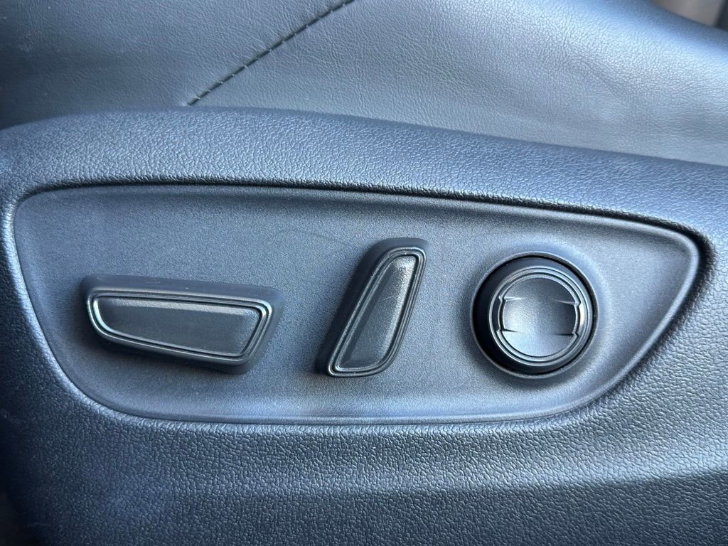 Used 2024 Toyota RAV4 Adventure image 15