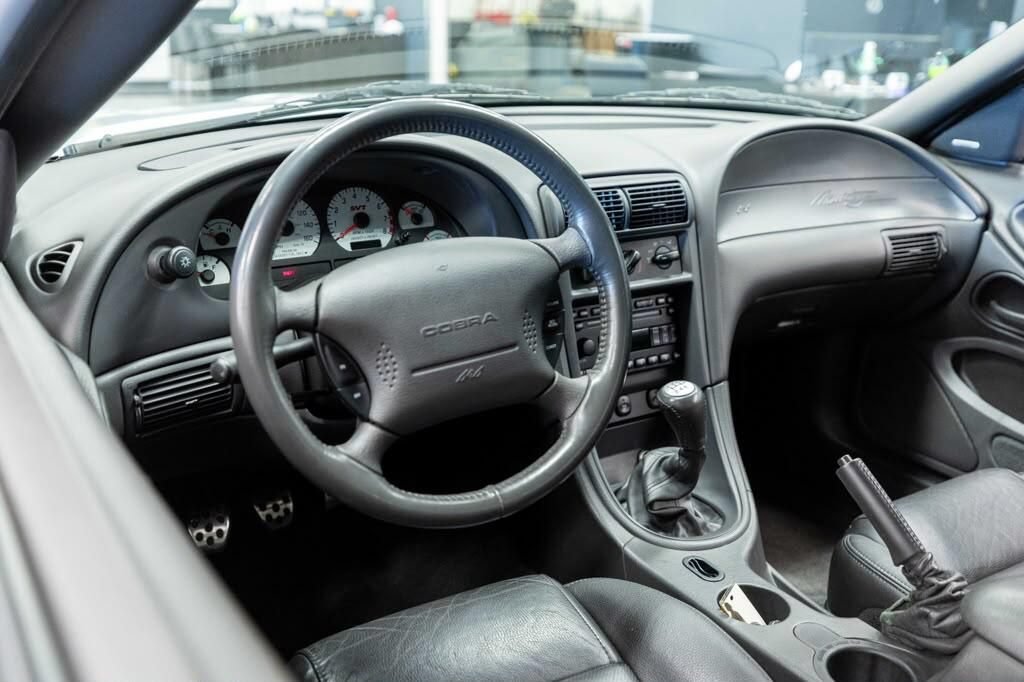 Used 2004 Ford Mustang Cobra RWD image 8