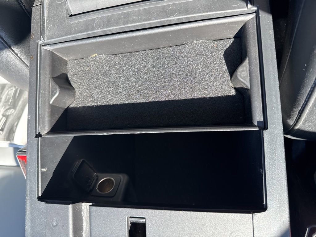 Used 2022 Ford Explorer XLT w/ Equipment Group 202A image 20