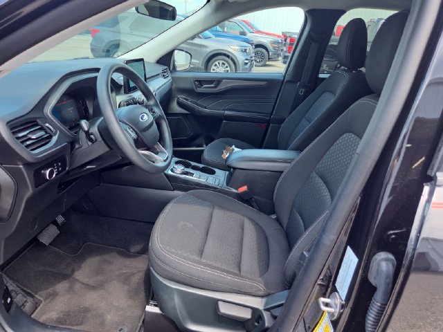Used 2025 Ford Escape Active AWD/4WD image 9