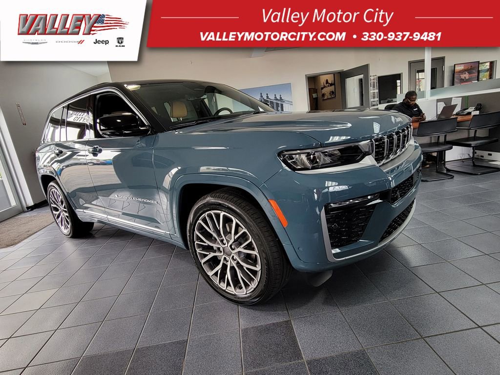 New 2026 Jeep Grand Cherokee Summit AWD/4WD image 1