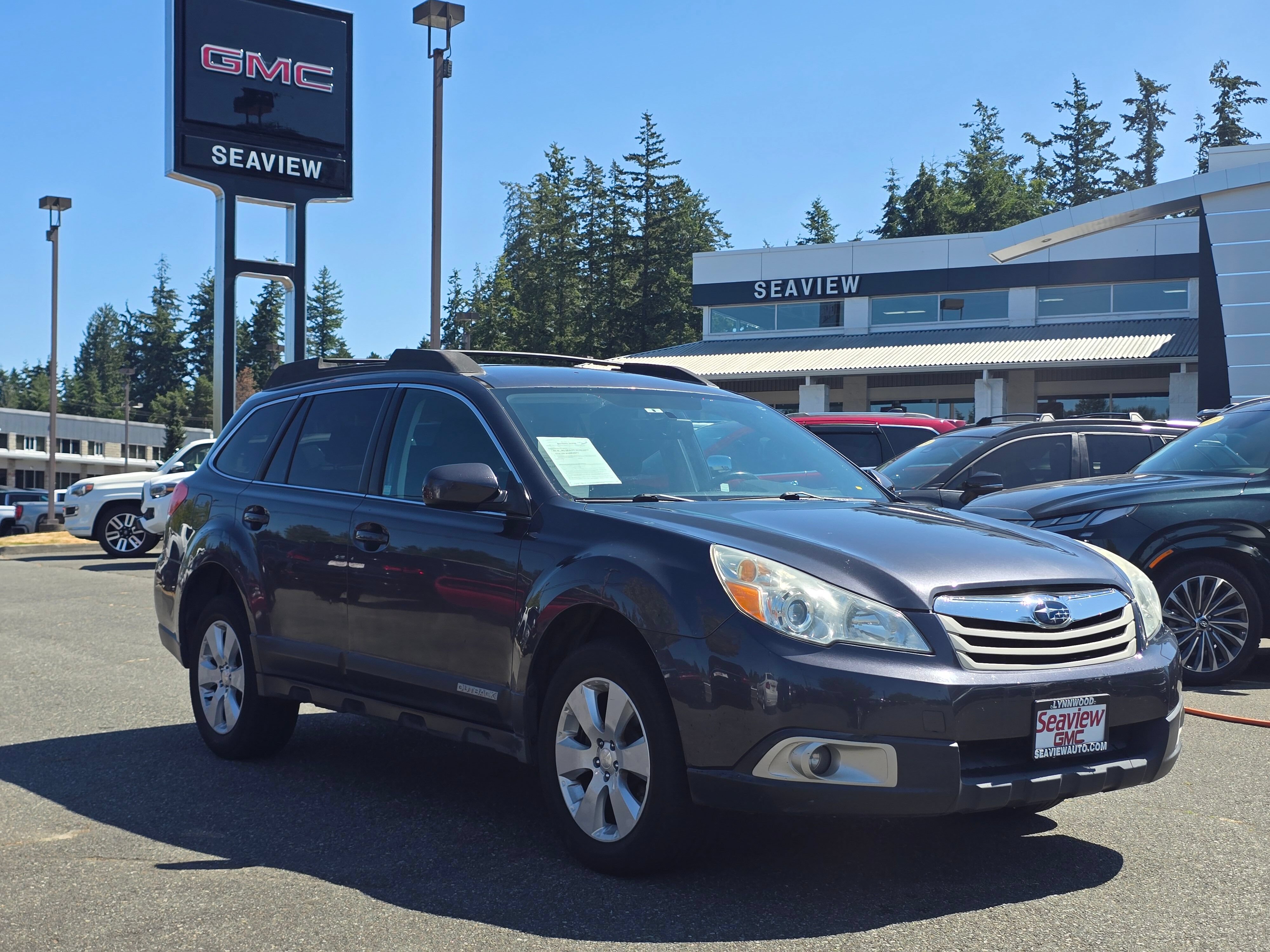 Used 2011 Subaru Outback 2.5i Premium w/ All-Weather Pkg AWD/4WD image 1