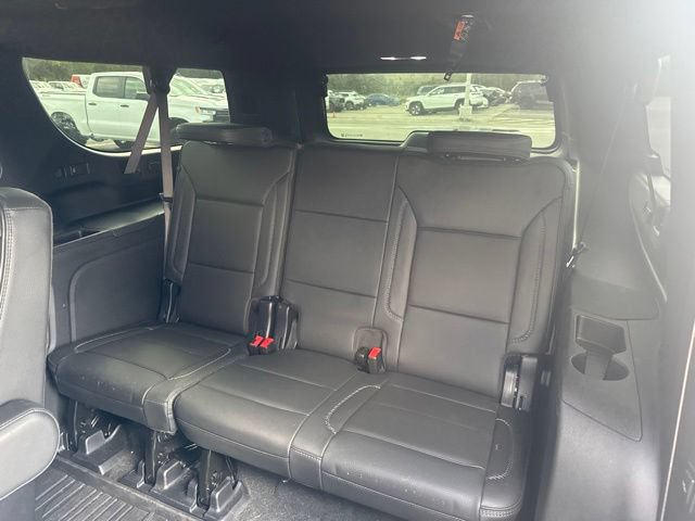 Used 2025 GMC Yukon XL Denali w/ Denali Reserve Package AWD/4WD image 17