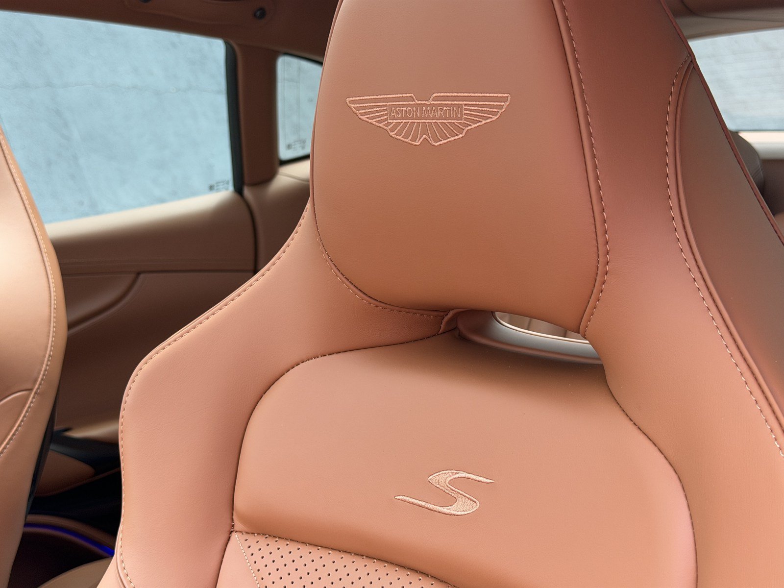 New 2026 Aston Martin DBX 707 AWD/4WD image 5