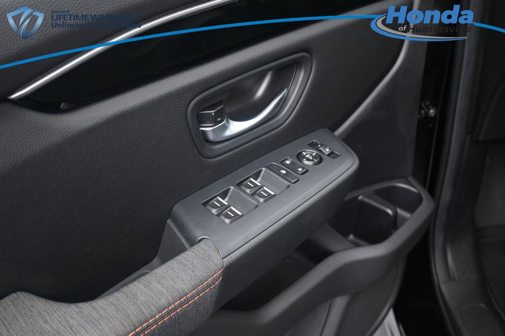 New 2026 Honda Pilot Sport image 25