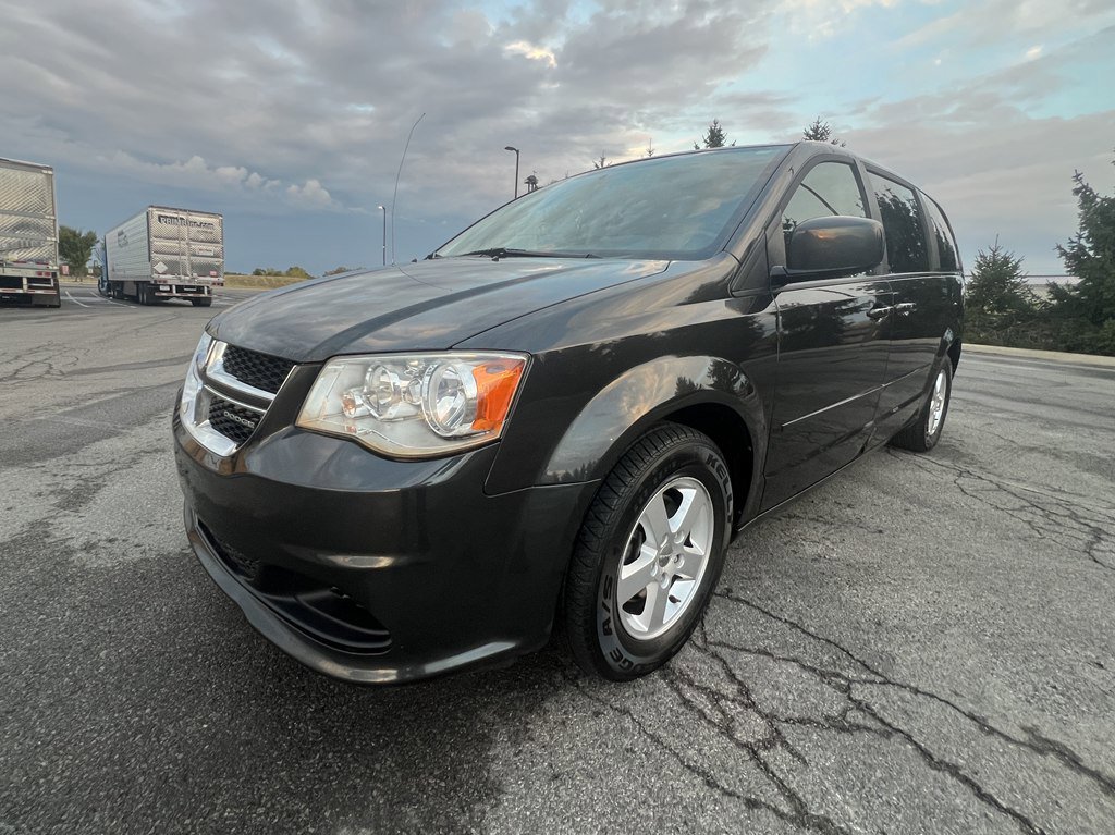 Used 2011 Dodge Grand Caravan Mainstreet w/ PWR Convenience Group