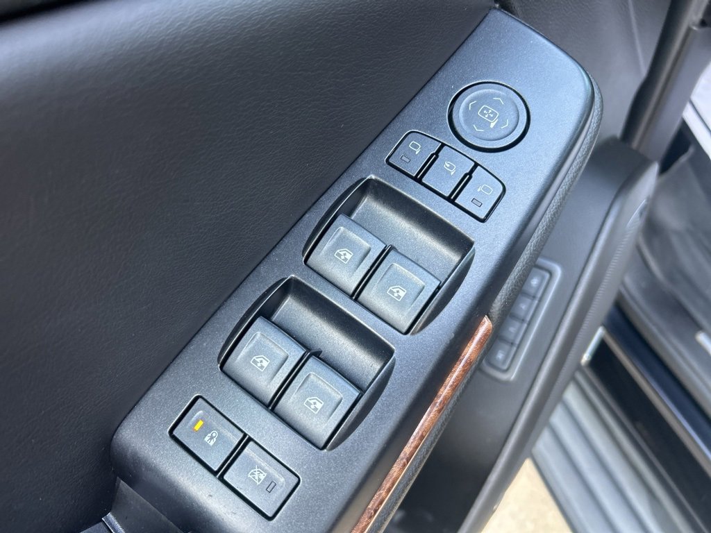 Used 2019 Chevrolet Tahoe Premier image 18