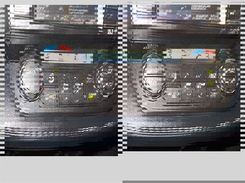 Used 2018 Toyota RAV4 XLE image 28