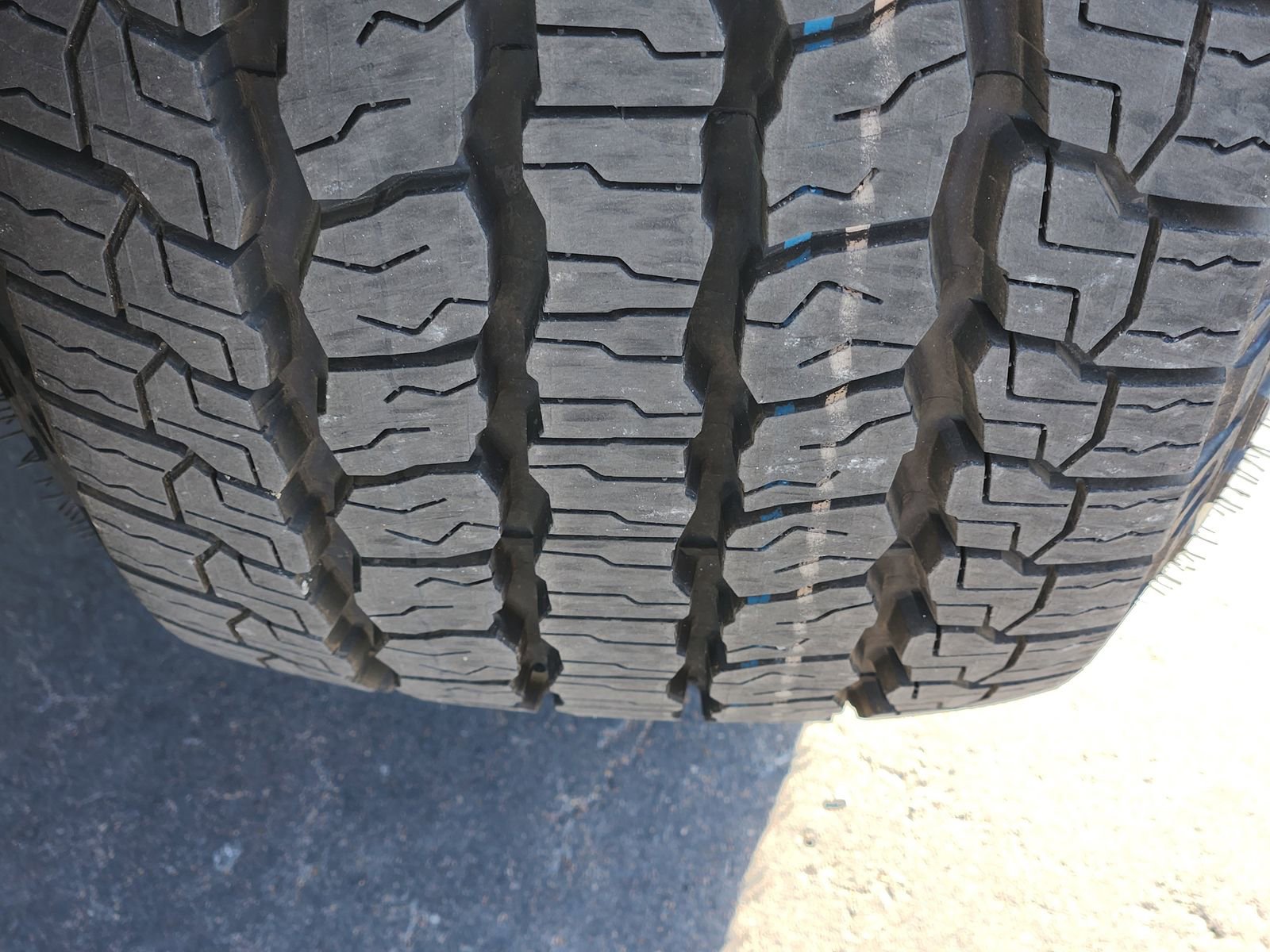 New 2026 GMC Yukon AT4 Ultimate w/ LPO, Floor Liner Package image 15
