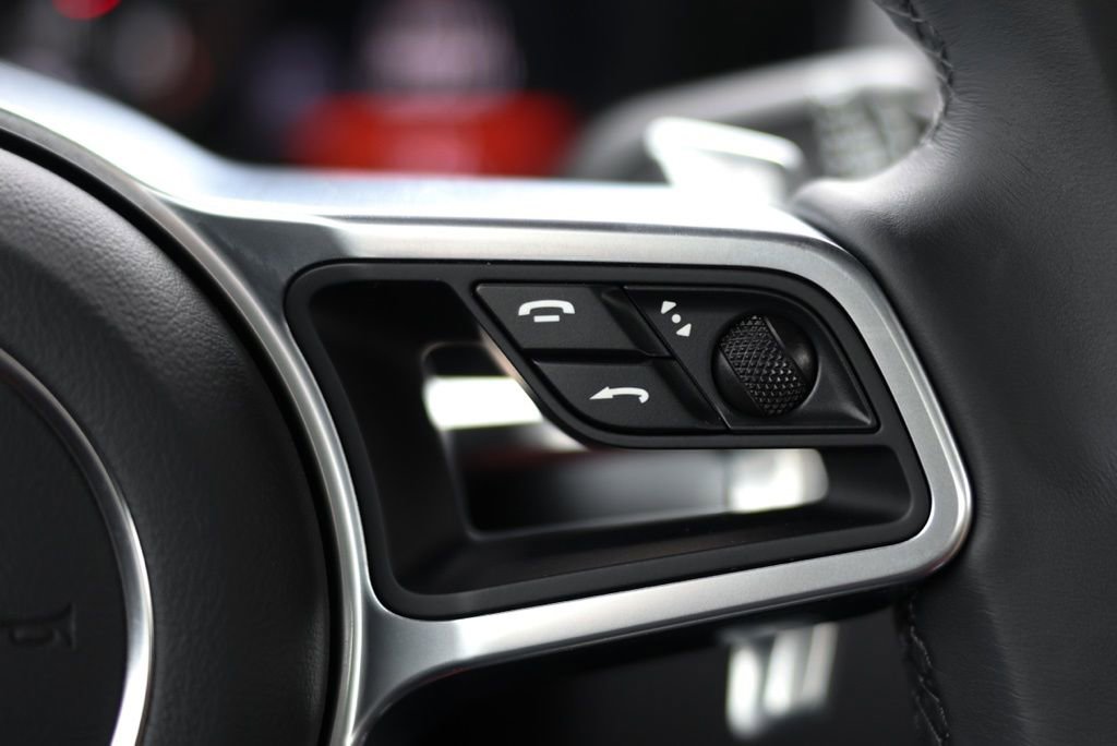 Used 2025 Porsche 718 Cayman image 53