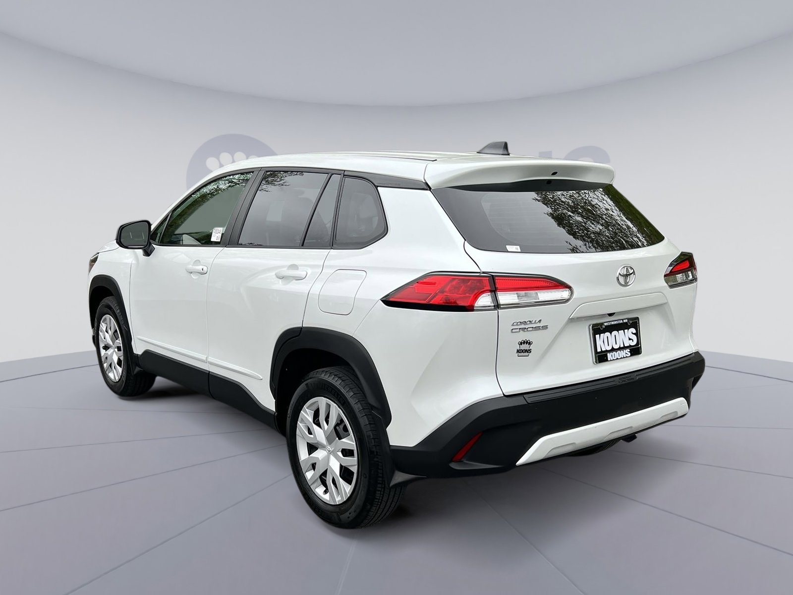 Used 2023 Toyota Corolla Cross L FWD image 14