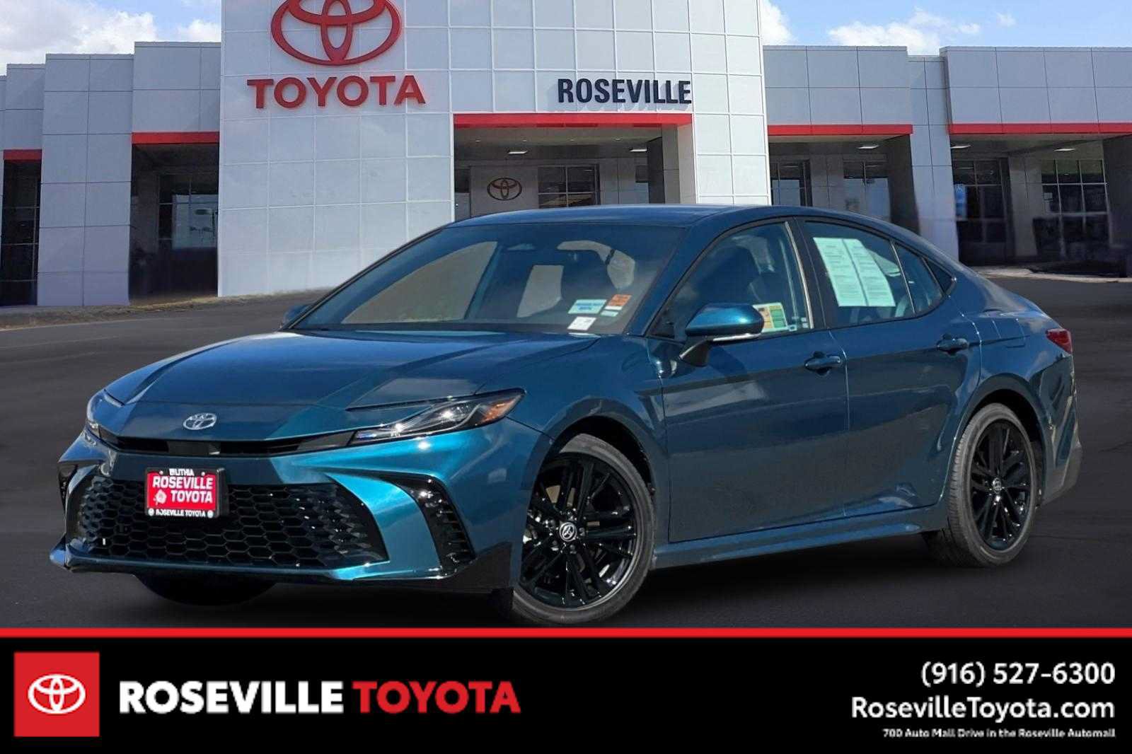 Certified 2026 Toyota Camry SE FWD image 1