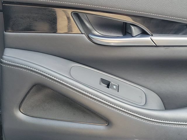 Used 2025 INFINITI QX60 Pure AWD/4WD image 7