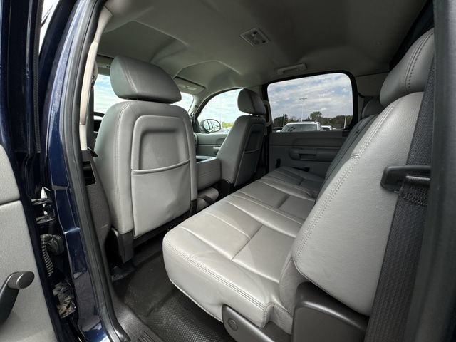 Used 2009 Chevrolet Silverado 1500 W/T AWD/4WD image 17