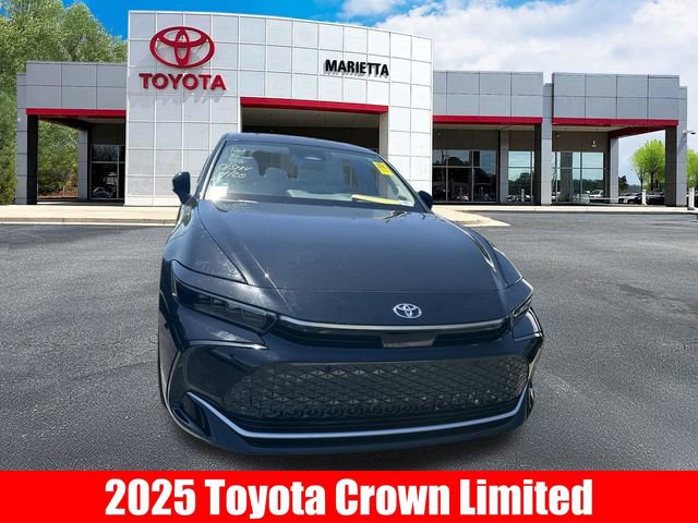 Used 2025 Toyota Crown Limited w/ Advanced Technology Package image 2