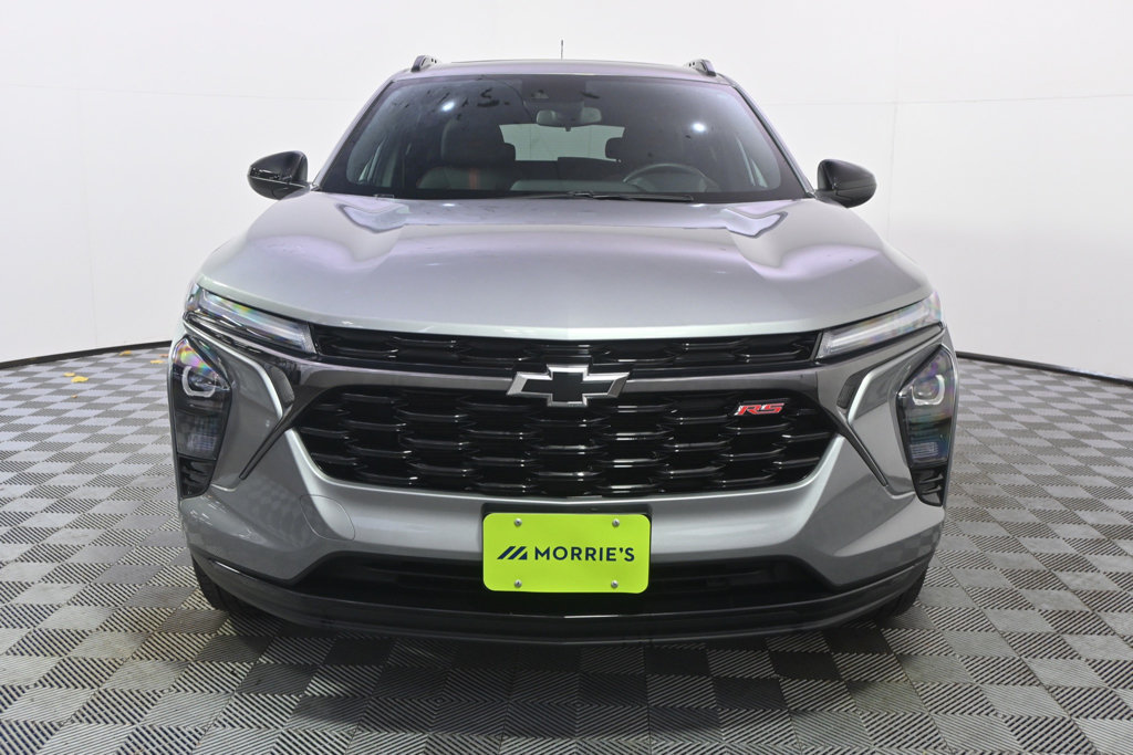 Used 2024 Chevrolet Trax RS w/ Sunroof Package FWD image 10