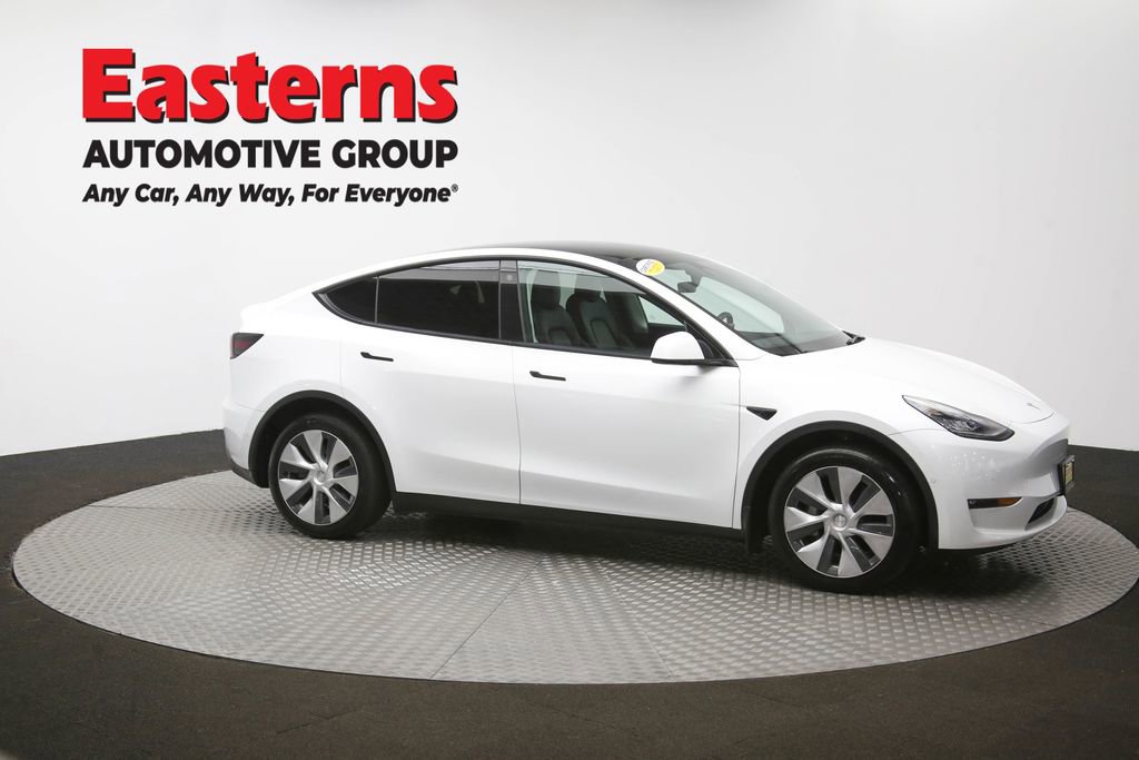 Used 2022 Tesla Model Y Long Range image 45