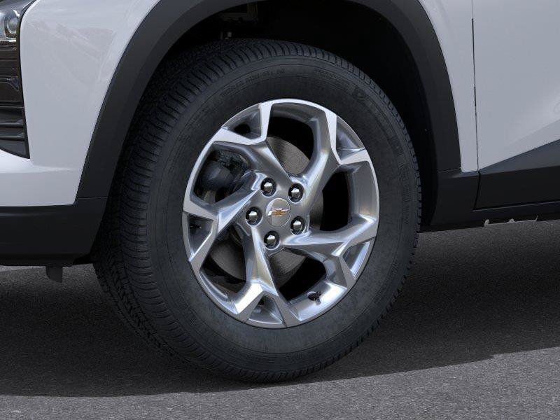 Used 2026 Chevrolet Trax LS w/ LS Convenience Package FWD image 9