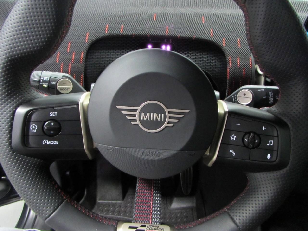 Used 2025 MINI Cooper Countryman John Cooper Works w/ Comfort Package Max image 23