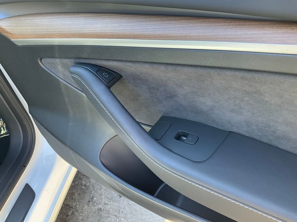 Used 2023 Tesla Model 3 Standard Range image 70