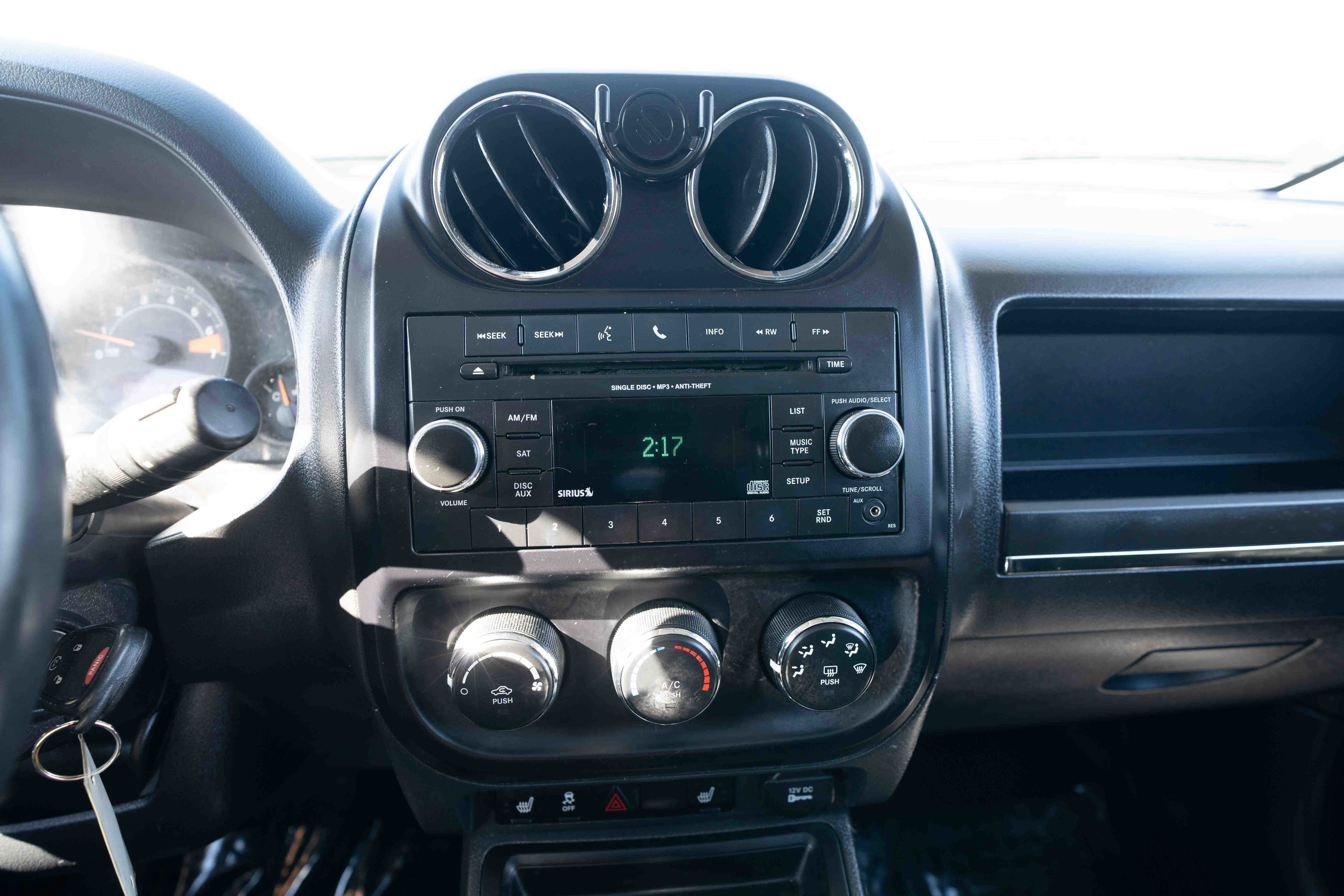 Used 2015 Jeep Patriot High Altitude image 17